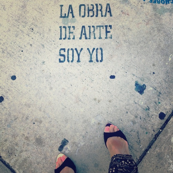 Meet your Posher, Liz - Picture 3 of 5